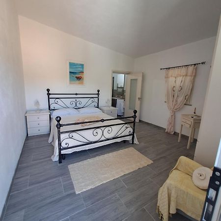 B&B Li Salcuneddi アリエントゥ エクステリア 写真